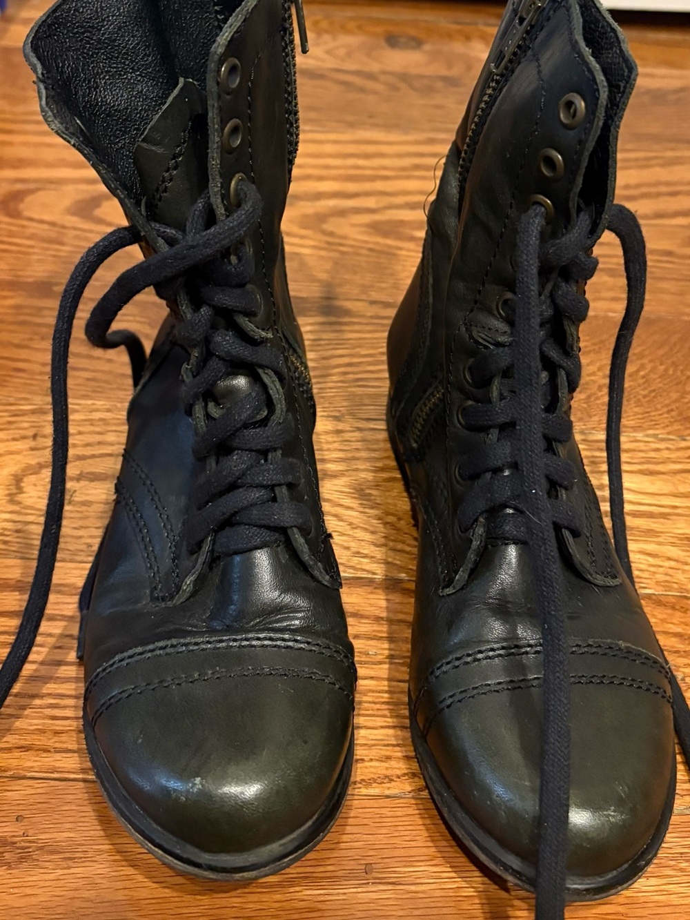 Steve Madden Combat Boots Size 5.5